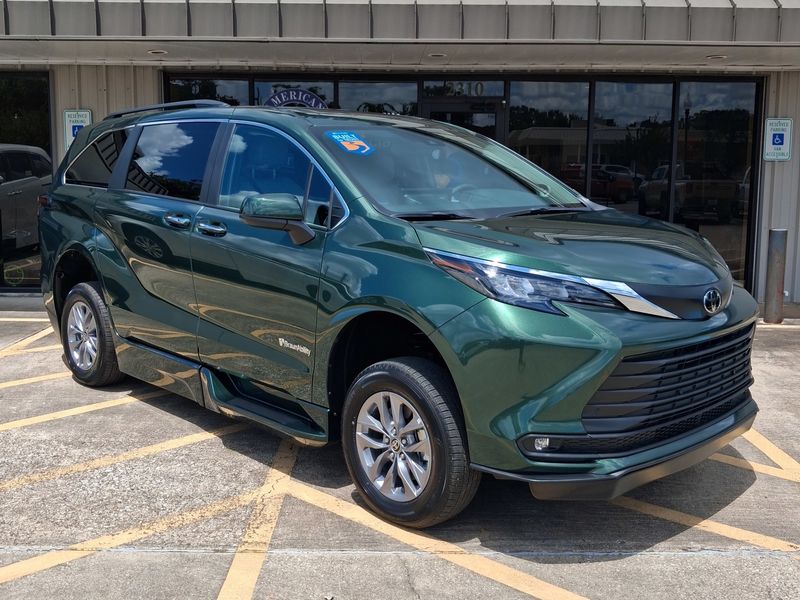 New 2026 Toyota Sienna