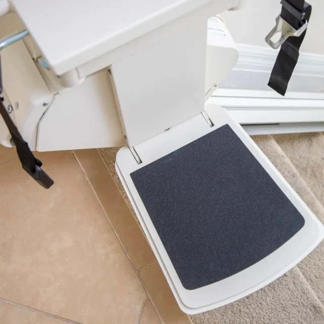SL300 Pinnacle Stairlifts